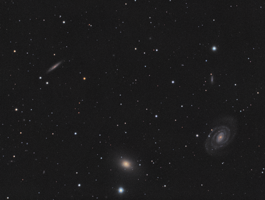 Група галактик у Діві